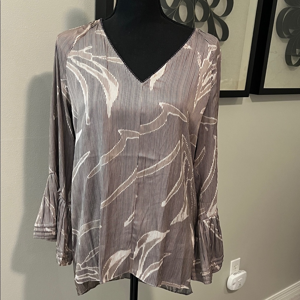 Halston Heritage V-Neck Blouse in Gray and Cream